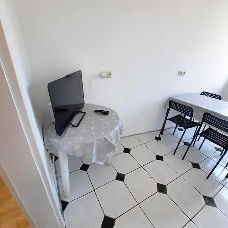 Large Flat With Separate For 8 Guests St0 Apartamento *